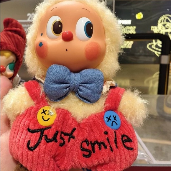 Popmart Why So Serious series RAINBOW JELLYBEAN vinyl face plush pendant - Picture 2 of 4